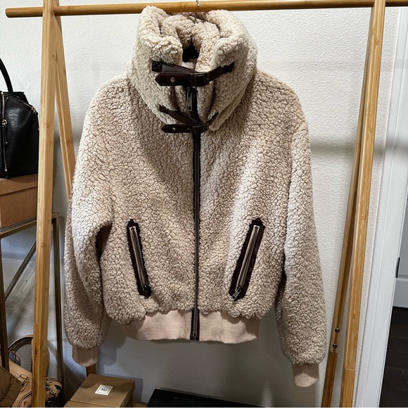 POPFLEX Cream and Brown Jacket - Picture 8 of 11